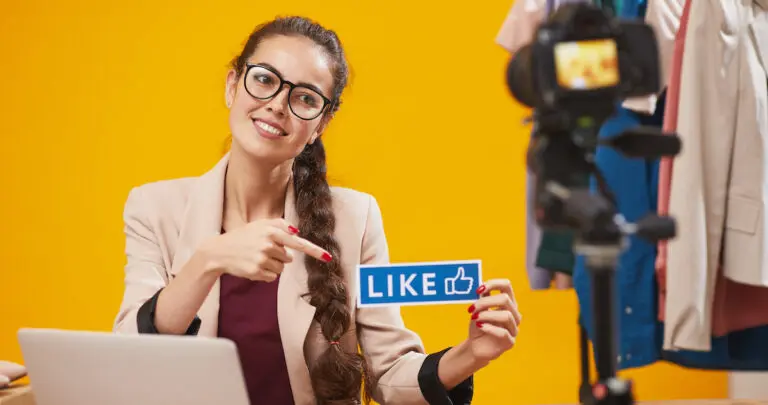 social-media-influencer-holding-like-2021-09-24-04-06-30-utc